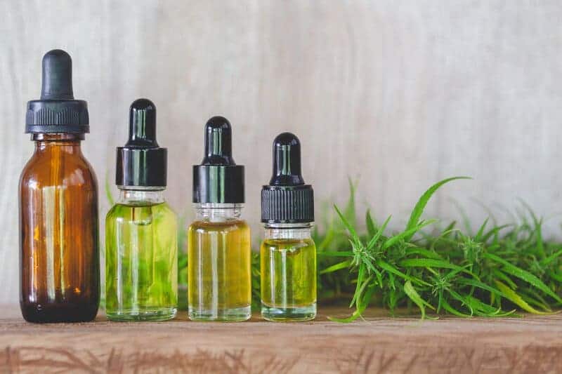 oil tinctures next cannabis leaves, how to find quality CBD products