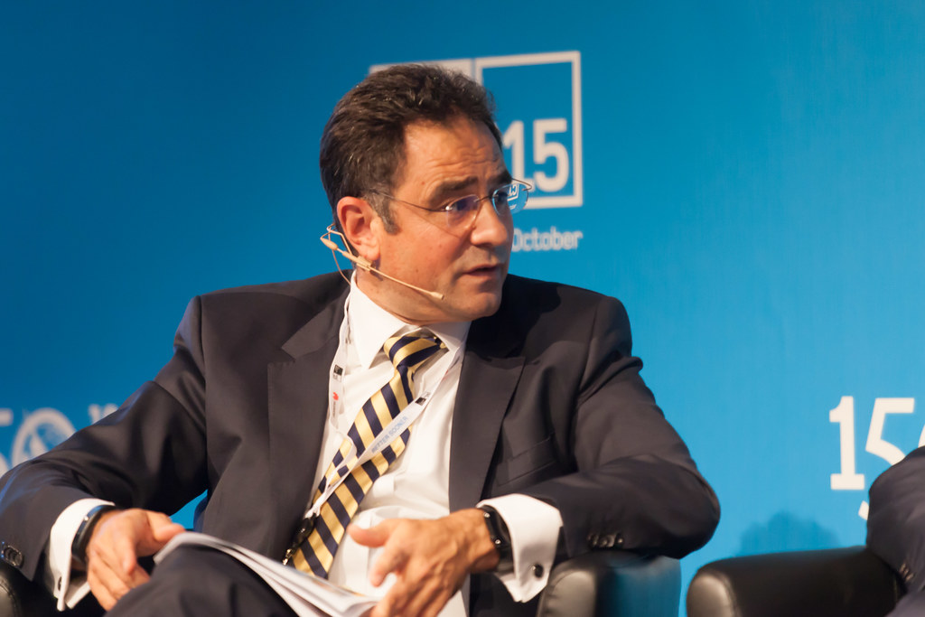 Speakers in conversation at a technology conference